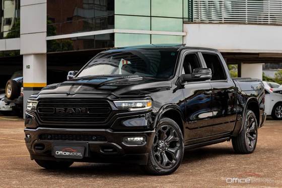 RAM 1500 5.7 V8 GASOLINA LIMITED NIGHT EDITION CD 4X4 AUTOMÁTICO